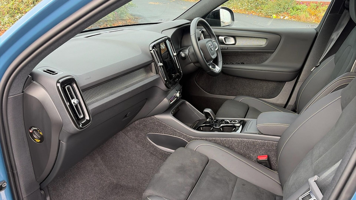 Used Volvo XC40 2025 for sale - 76409186: Photo 49