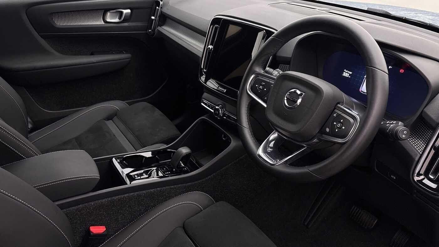 Used Volvo XC40 2025 for sale - 76409186: Photo 9