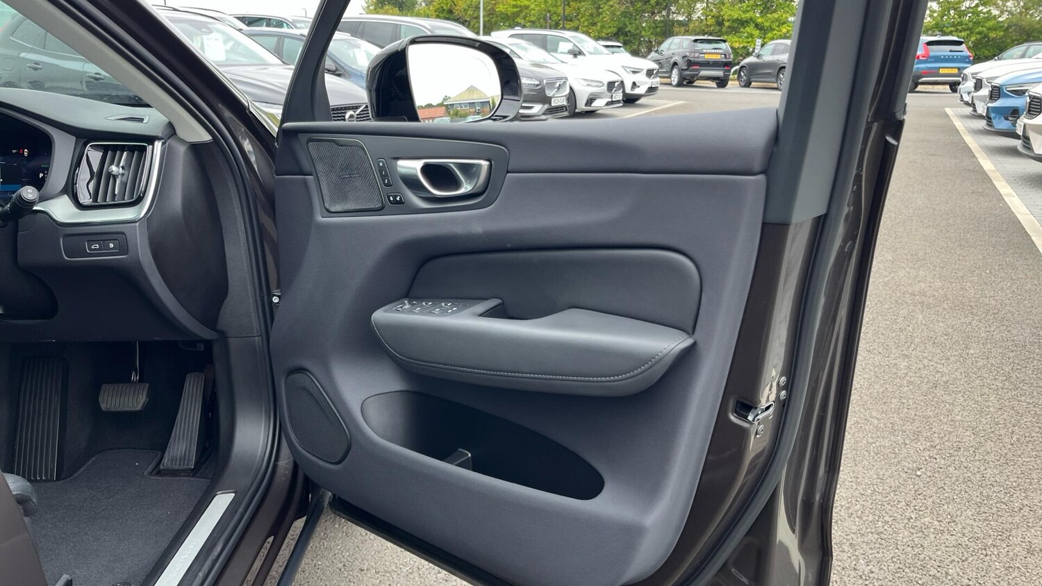 Vehicle 28