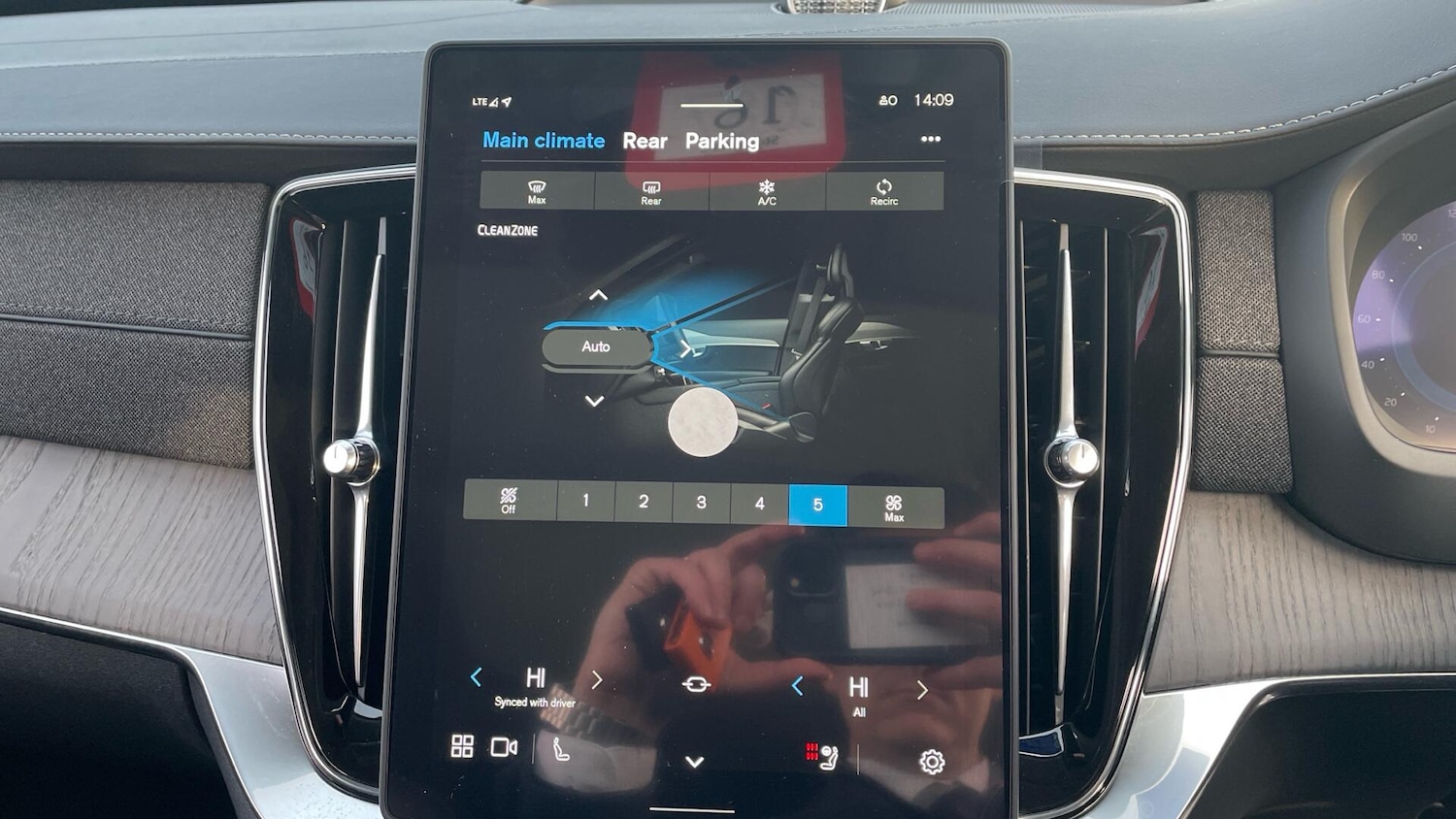 Used Volvo XC90 2025 for sale - 77120283: Photo 18