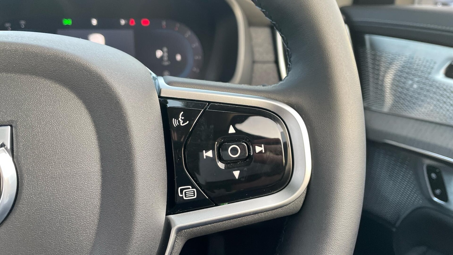 Used Volvo XC90 2025 for sale - 77120283: Photo 22