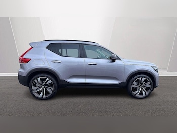 Used Volvo XC40 2026 for sale - 79093527: Photo