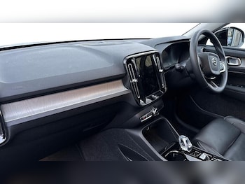 Used Volvo XC40 2026 for sale - 79093527: Photo