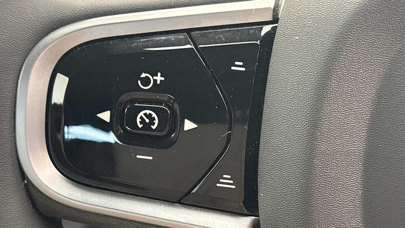 Used Volvo XC90 2025 for sale - 78127532: Photo 31