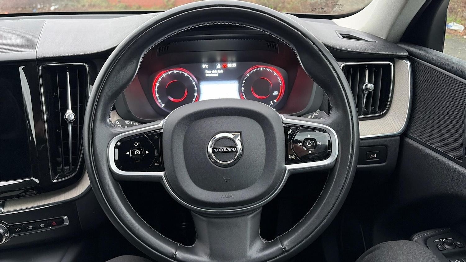 Used Volvo XC60 2021 for sale - 77029133: Photo 10