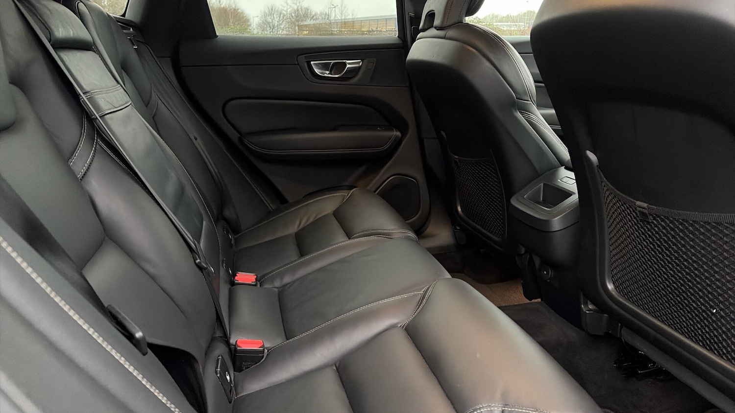 Used Volvo XC60 2021 for sale - 77029133: Photo 6