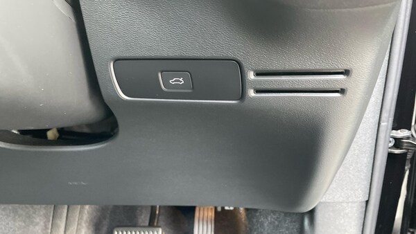 Used Volvo XC40 2024 for sale - 75670705: Photo 35