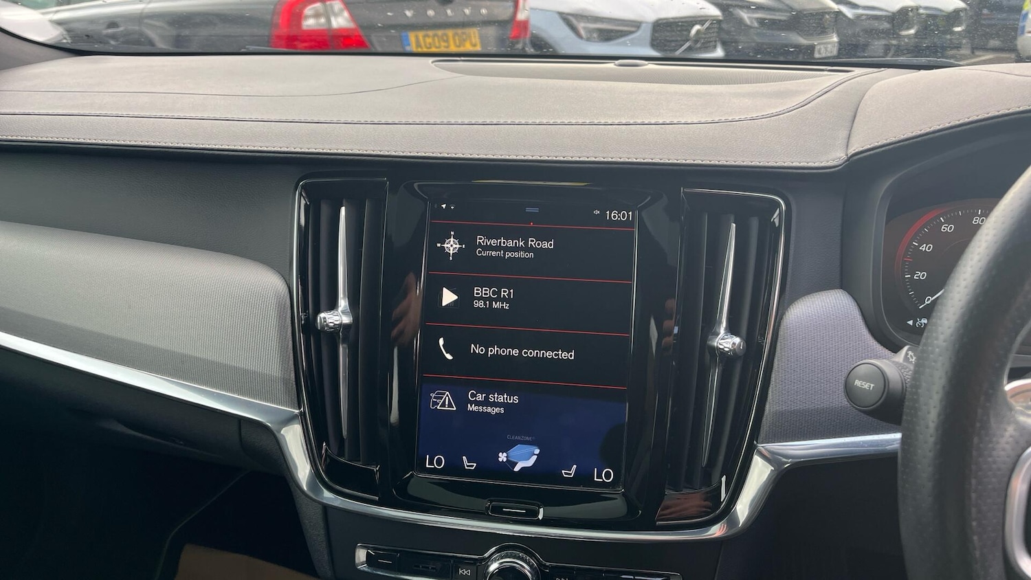Used Volvo S90 2017 for sale - 76031944: Photo 12