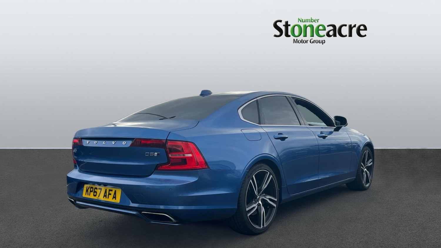 Used Volvo S90 2017 for sale - 76031944: Photo 2