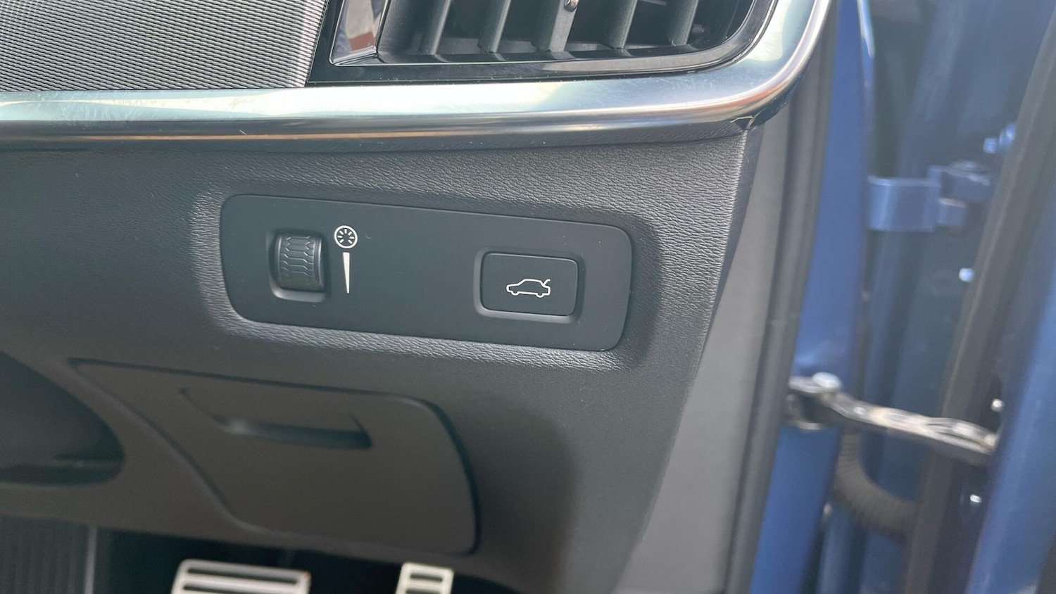 Used Volvo S90 2017 for sale - 76031944: Photo 32