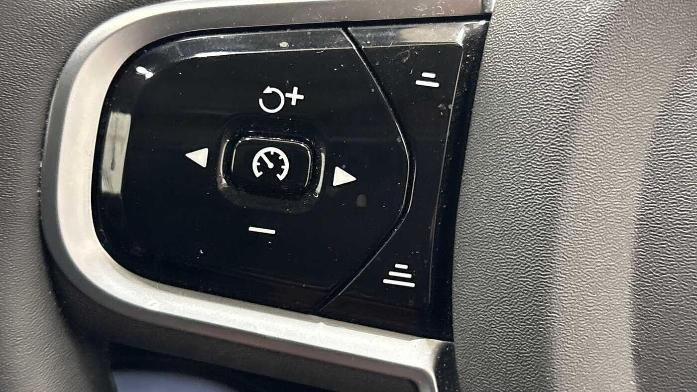 Used Volvo XC90 2025 for sale - 76499058: Photo 31