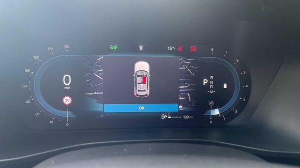 Used Volvo XC40 2024 for sale - 74642974: Photo 12