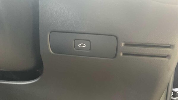 Used Volvo XC40 2024 for sale - 74642974: Photo 35