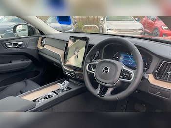 Used Volvo XC60 2026 for sale - 77683792: Photo