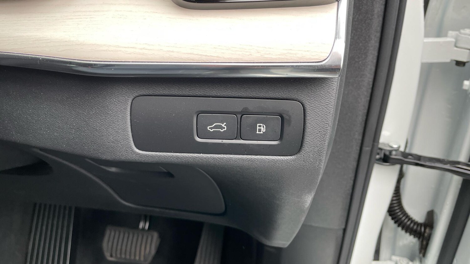 Vehicle 34