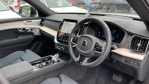 Used Volvo XC90 2025 for sale - 75290551: Photo 4
