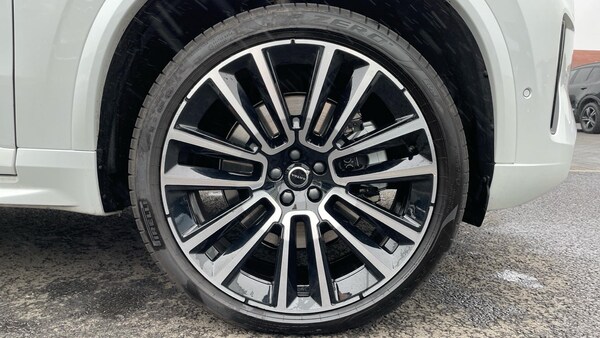 Used Volvo XC90 2025 for sale - 75290551: Photo 9