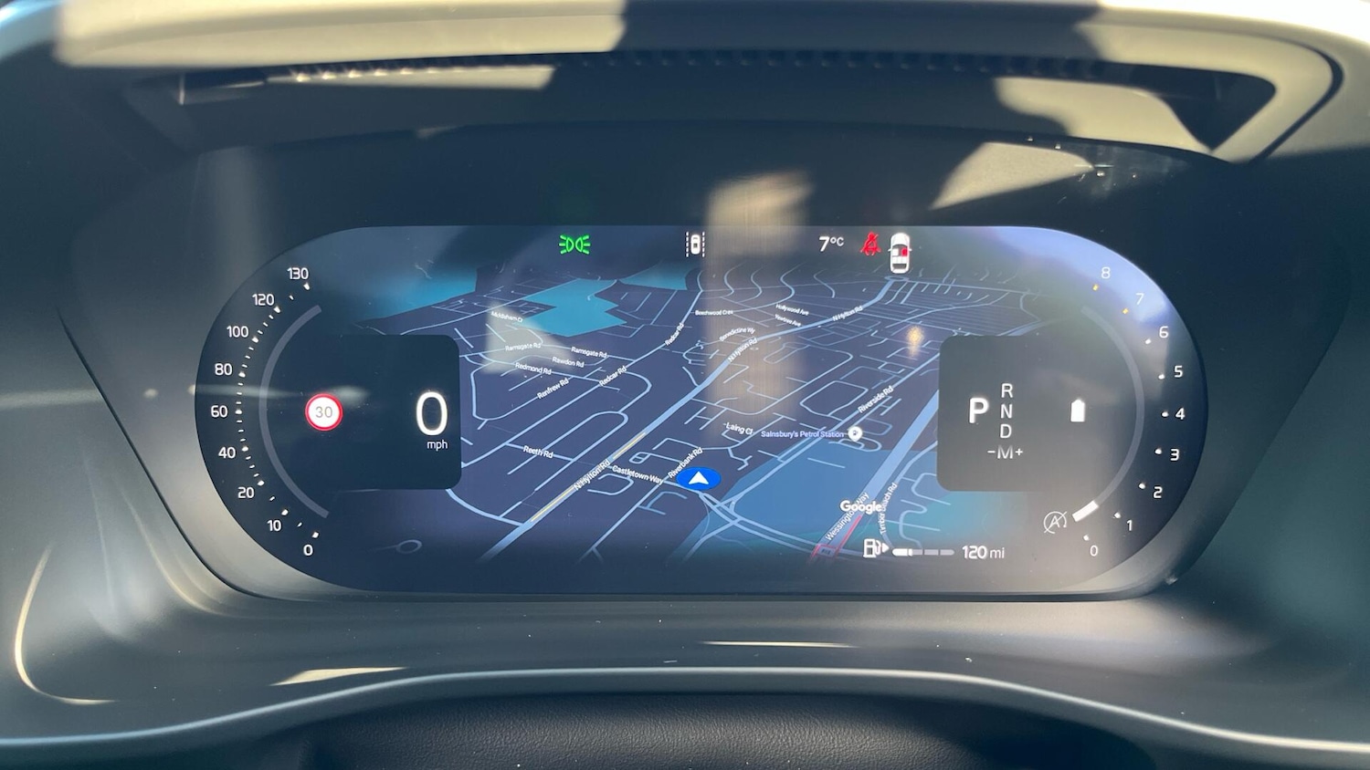 Used Volvo XC40 2025 for sale - 76592261: Photo 11