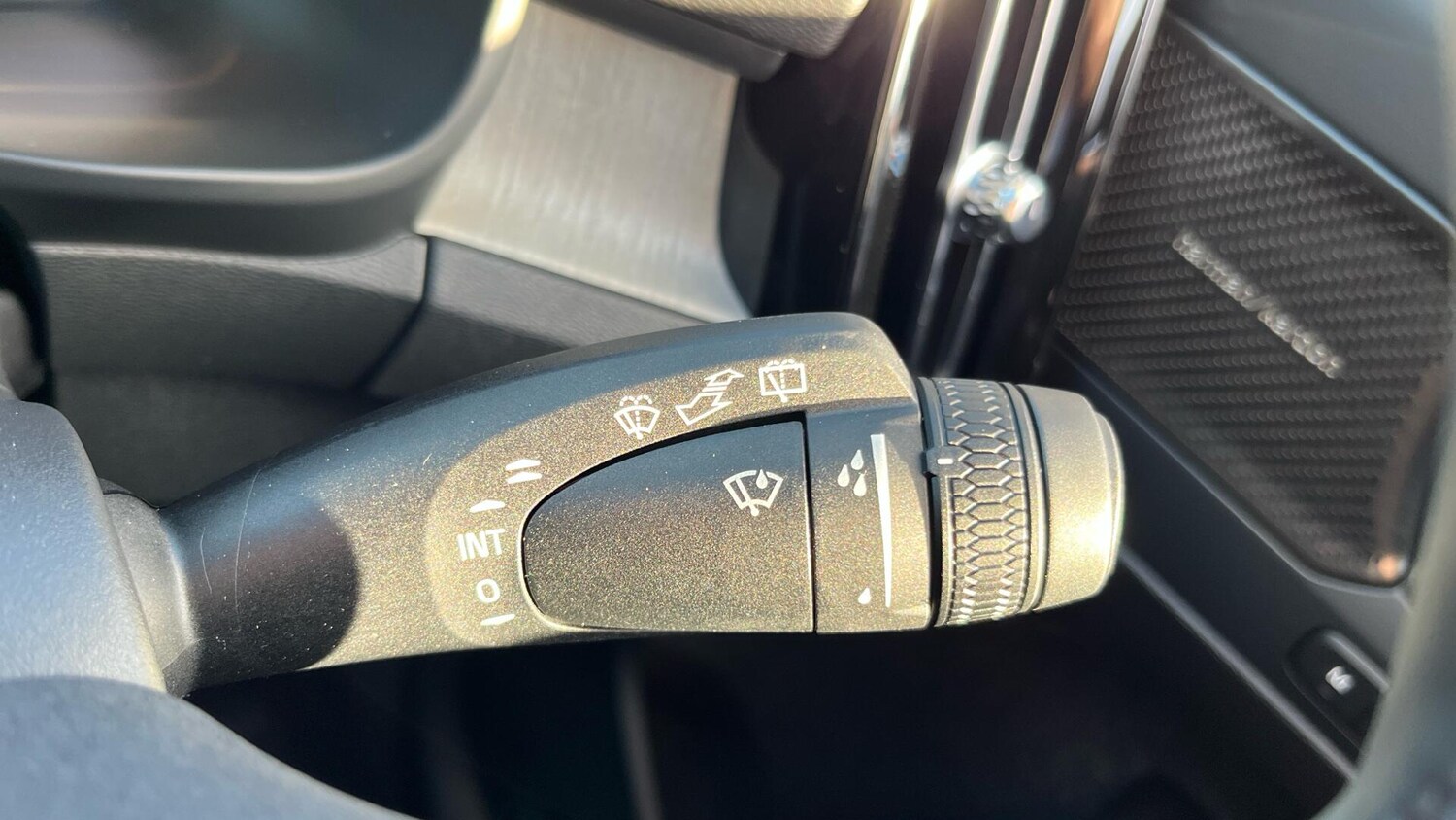 Used Volvo XC40 2025 for sale - 76592261: Photo 21