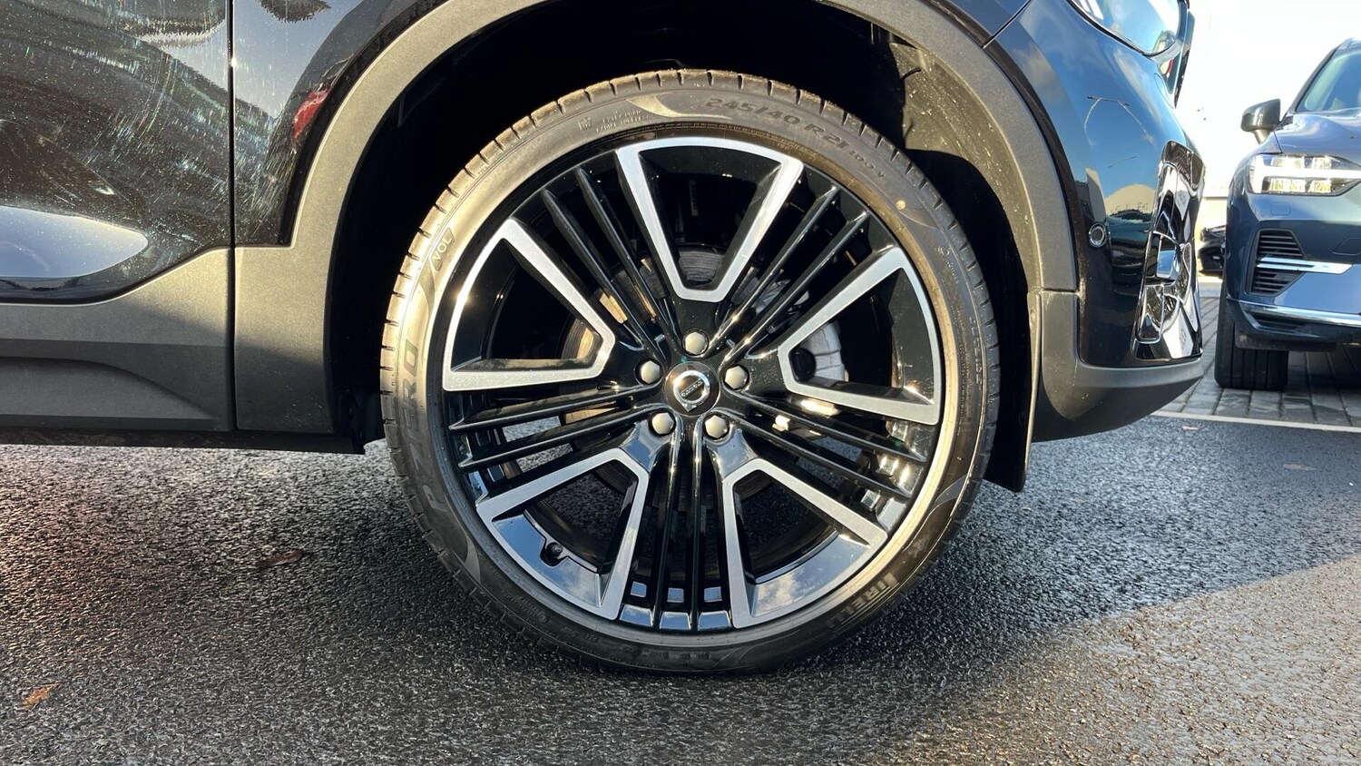 Used Volvo XC40 2025 for sale - 76592261: Photo 9