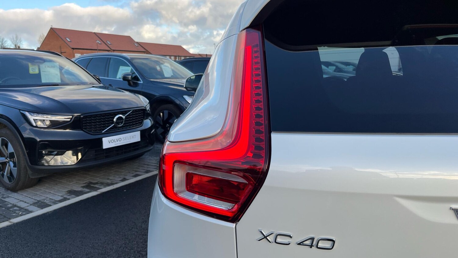 Used Volvo XC40 2025 for sale - 76592257: Photo 36