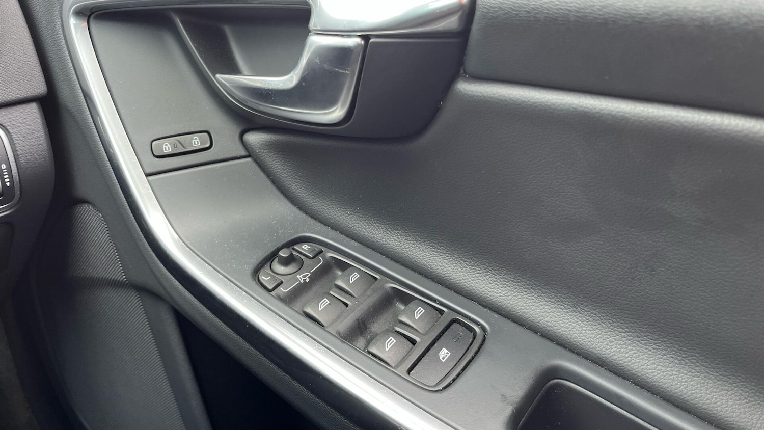 Used Volvo S60 2018 for sale - 76612999: Photo 22