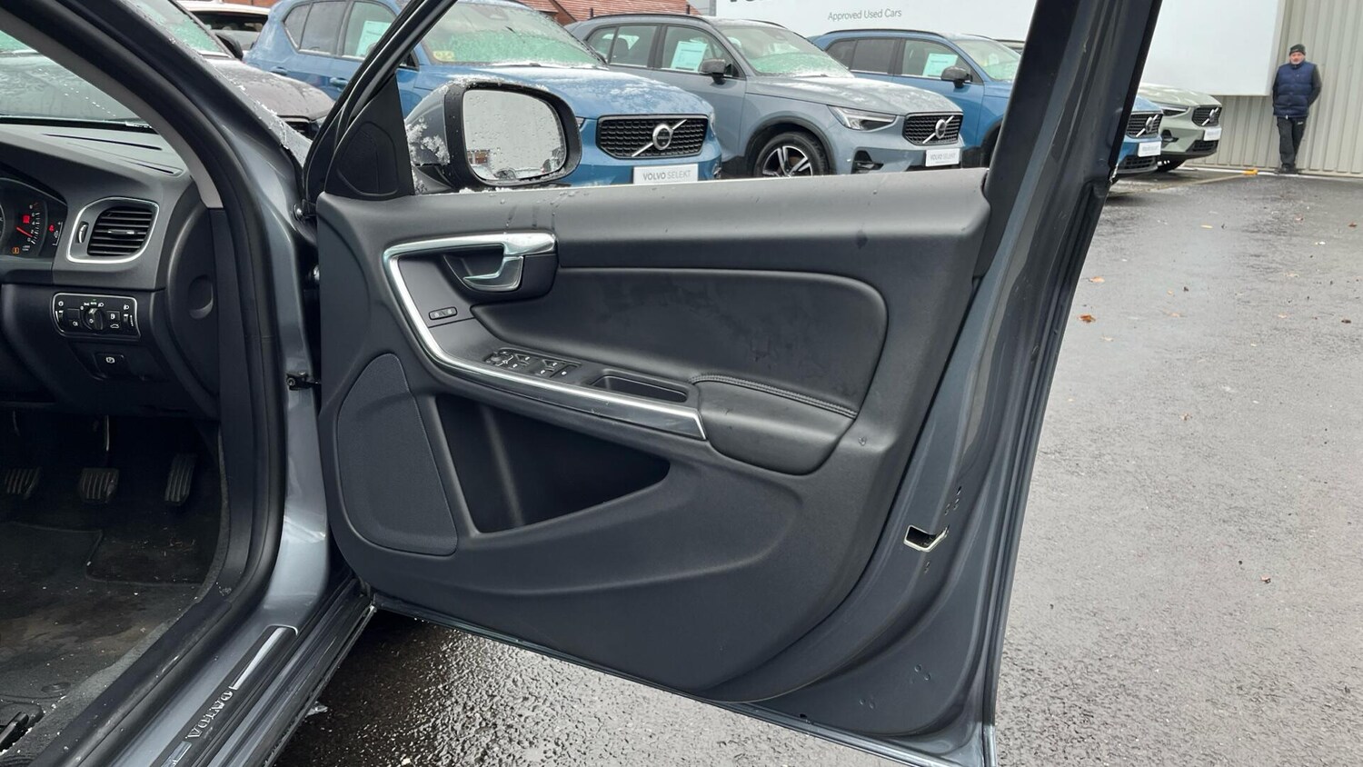 Used Volvo S60 2018 for sale - 76612999: Photo 27