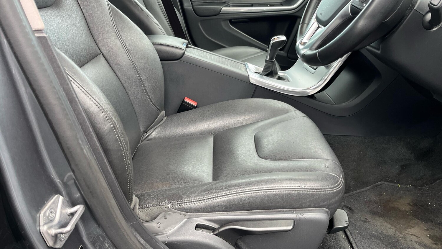 Used Volvo S60 2018 for sale - 76612999: Photo 28