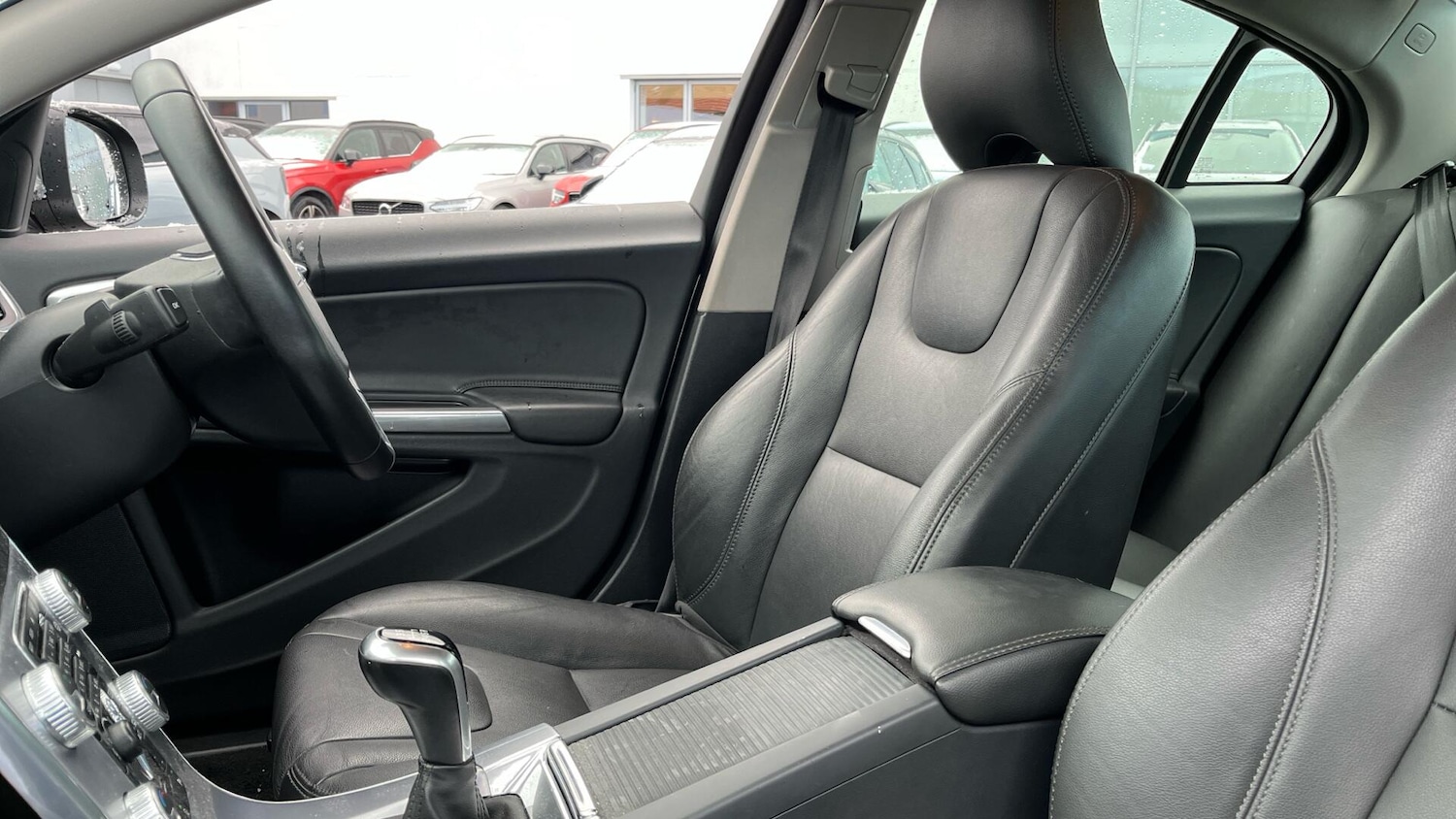 Used Volvo S60 2018 for sale - 76612999: Photo 45