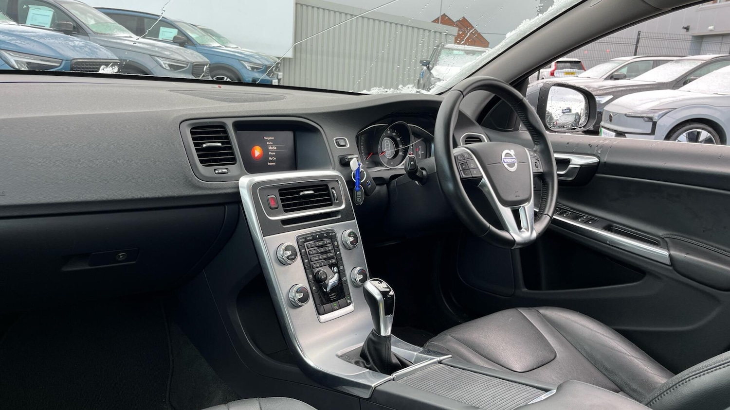 Used Volvo S60 2018 for sale - 76612999: Photo 46