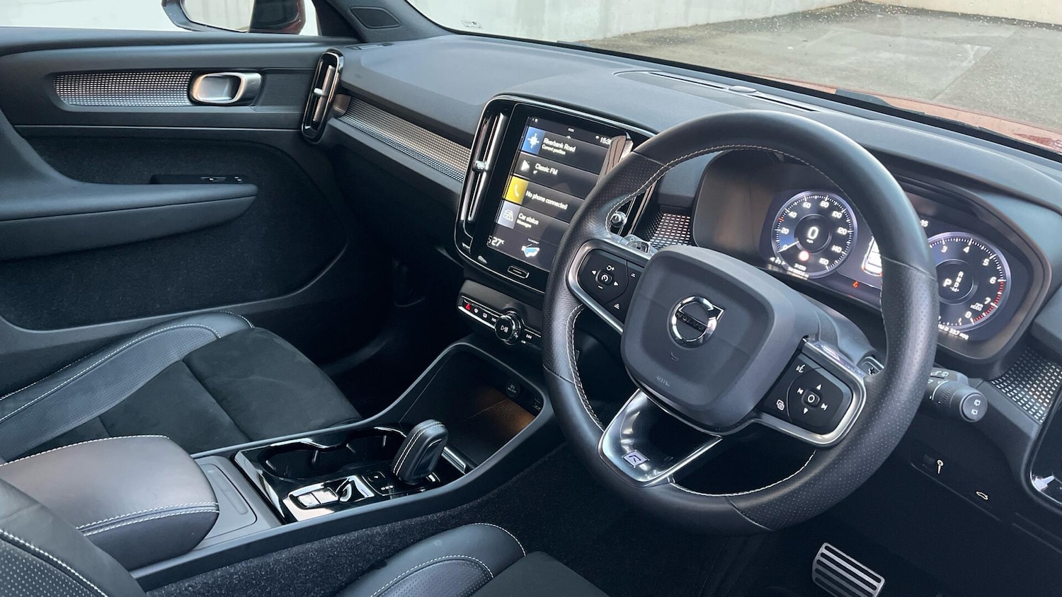 Used Volvo XC40 2020 for sale - 76592451: Photo 4