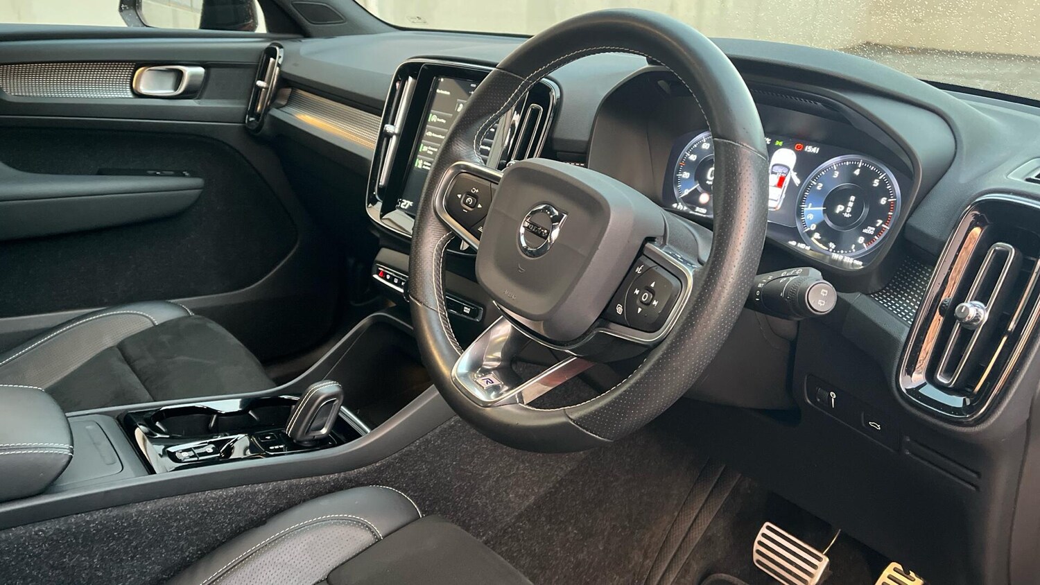 Used Volvo XC40 2020 for sale - 76592451: Photo 40