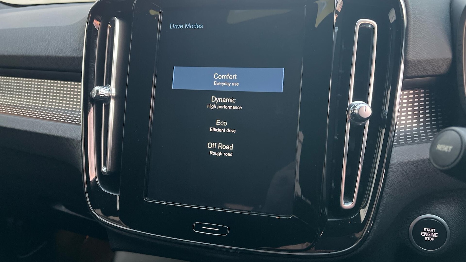 Used Volvo XC40 2020 for sale - 76592451: Photo 58