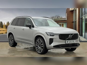 Used Volvo XC90 2025 for sale - 76240109: Photo