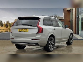 Used Volvo XC90 2025 for sale - 76240109: Photo