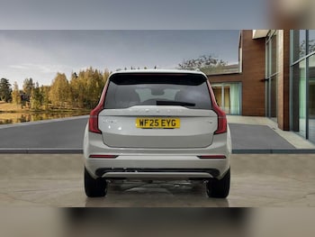 Used Volvo XC90 2025 for sale - 76240109: Photo