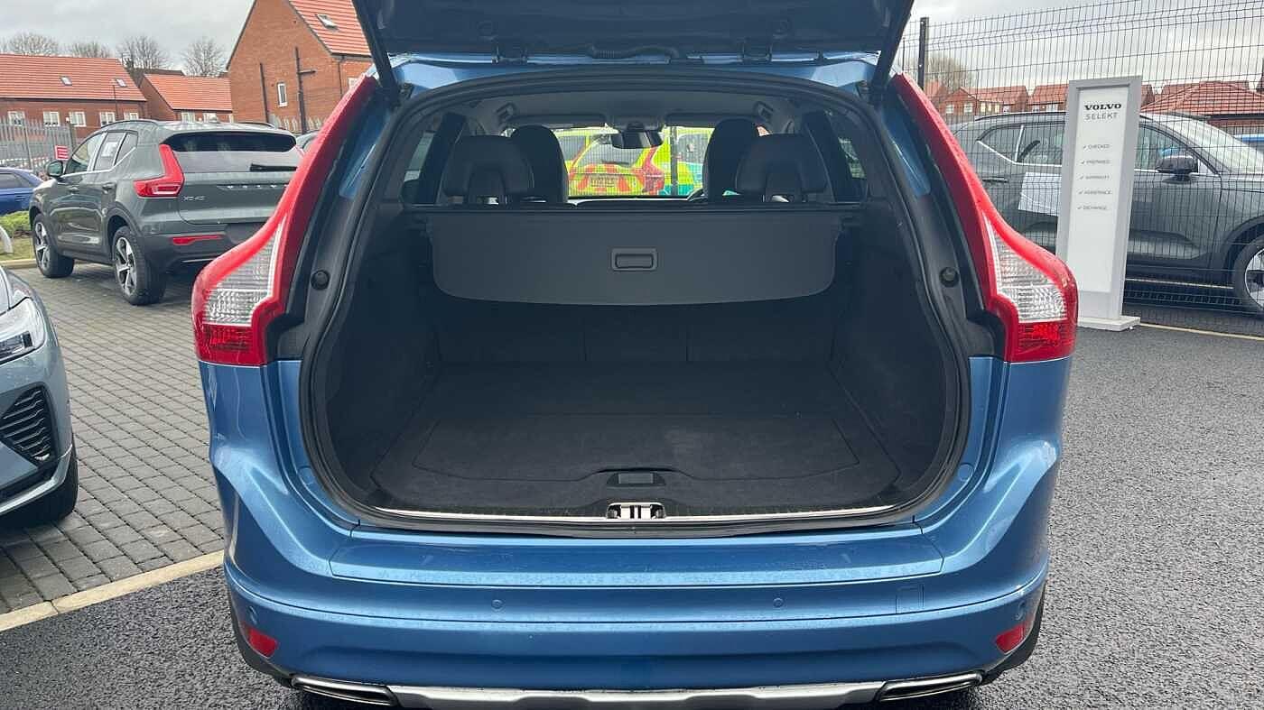Used Volvo XC60 2017 for sale - 77738098: Photo 15