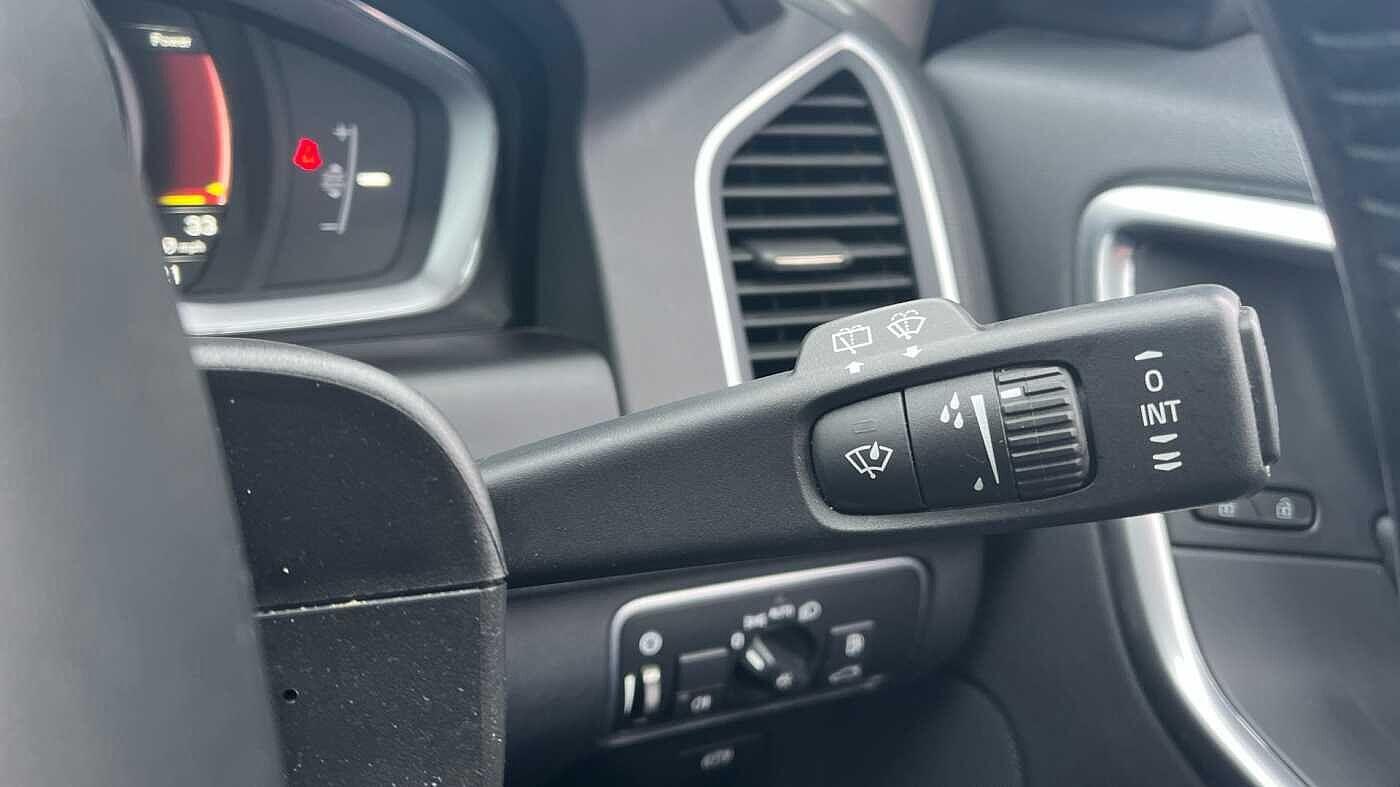 Used Volvo XC60 2017 for sale - 77738098: Photo 23