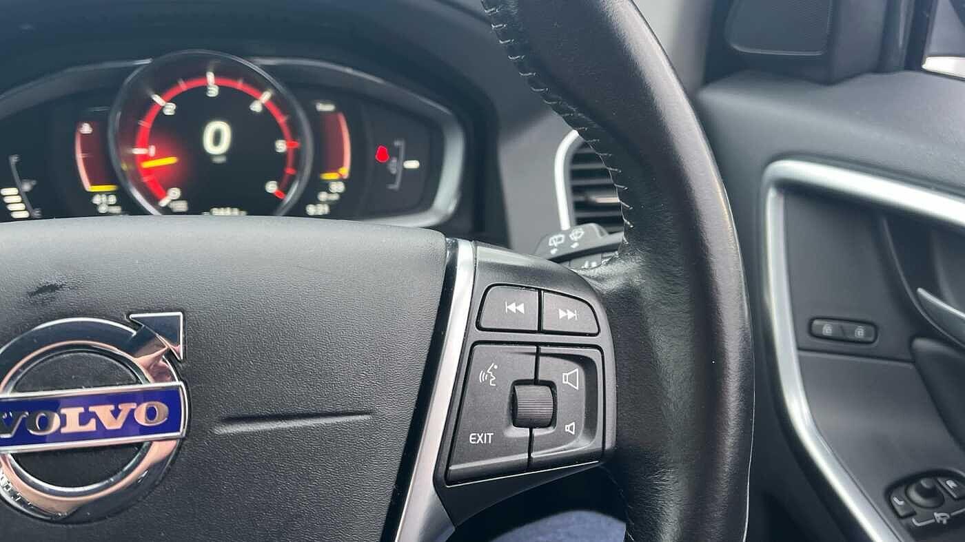 Used Volvo XC60 2017 for sale - 77738098: Photo 25