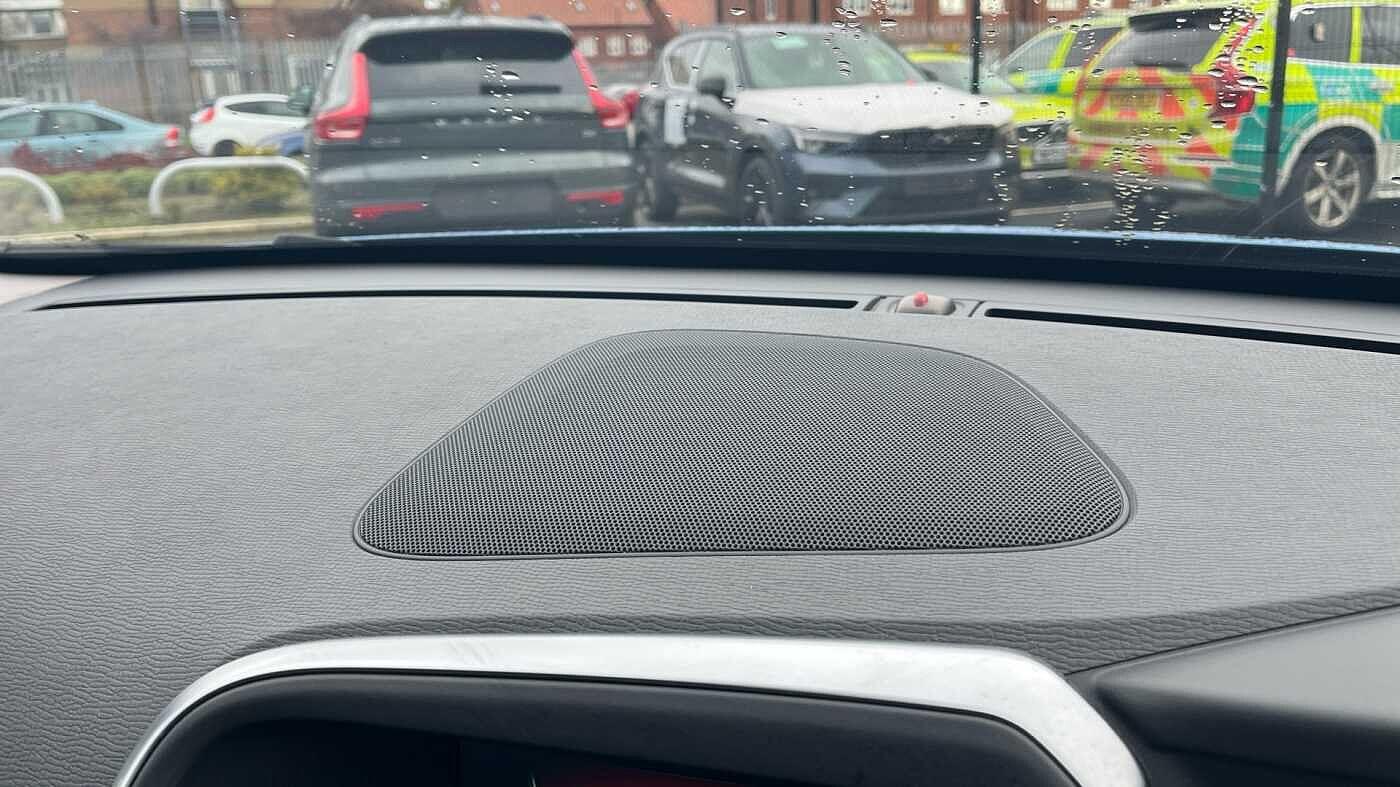 Used Volvo XC60 2017 for sale - 77738098: Photo 27