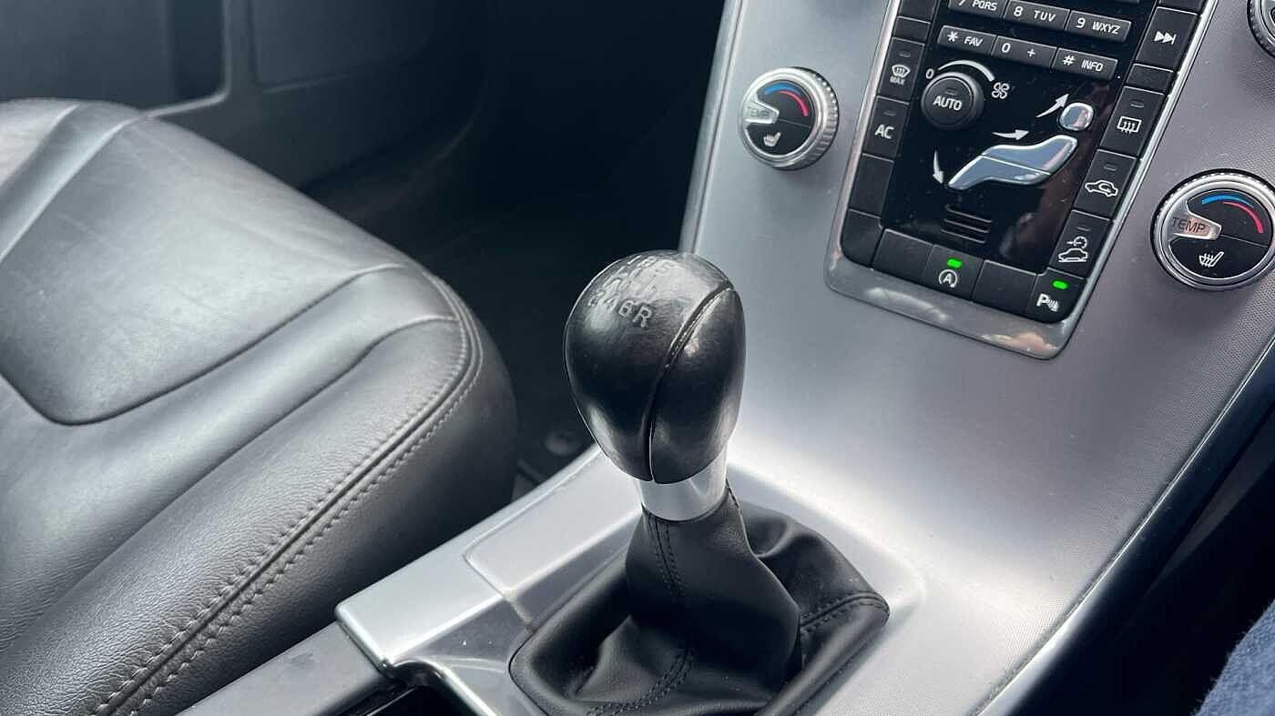 Used Volvo XC60 2017 for sale - 77738098: Photo 28