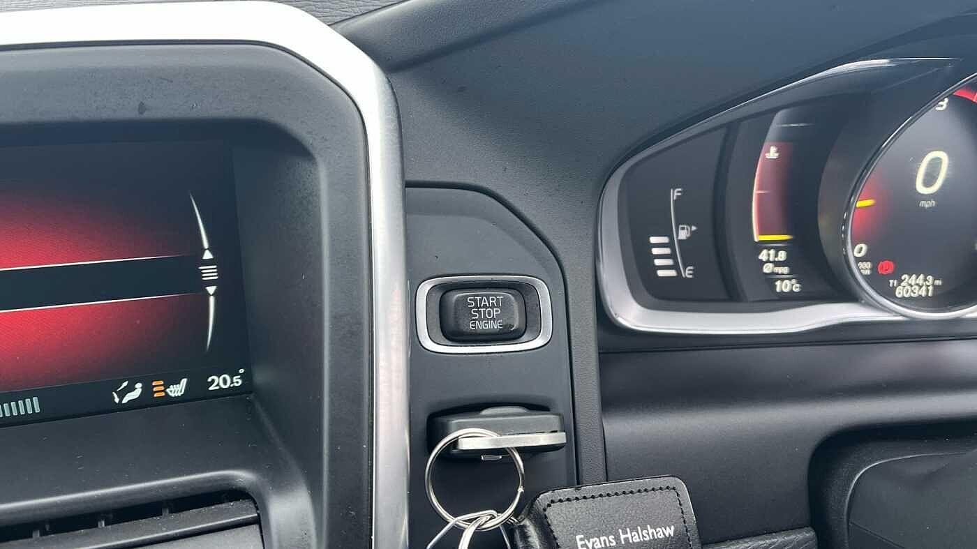 Used Volvo XC60 2017 for sale - 77738098: Photo 29