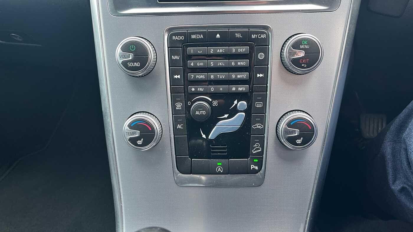 Used Volvo XC60 2017 for sale - 77738098: Photo 51