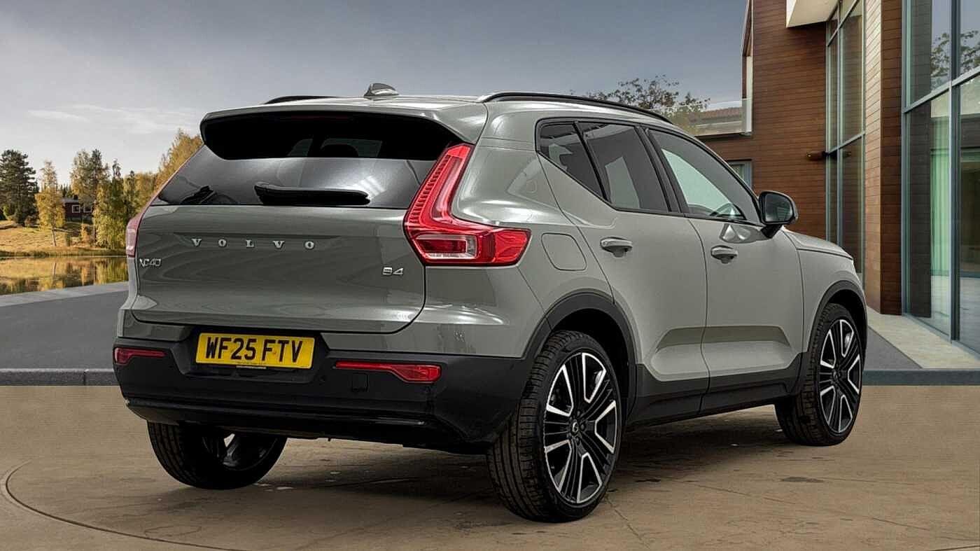 Used Volvo XC40 2025 for sale - 76408675: Photo 3