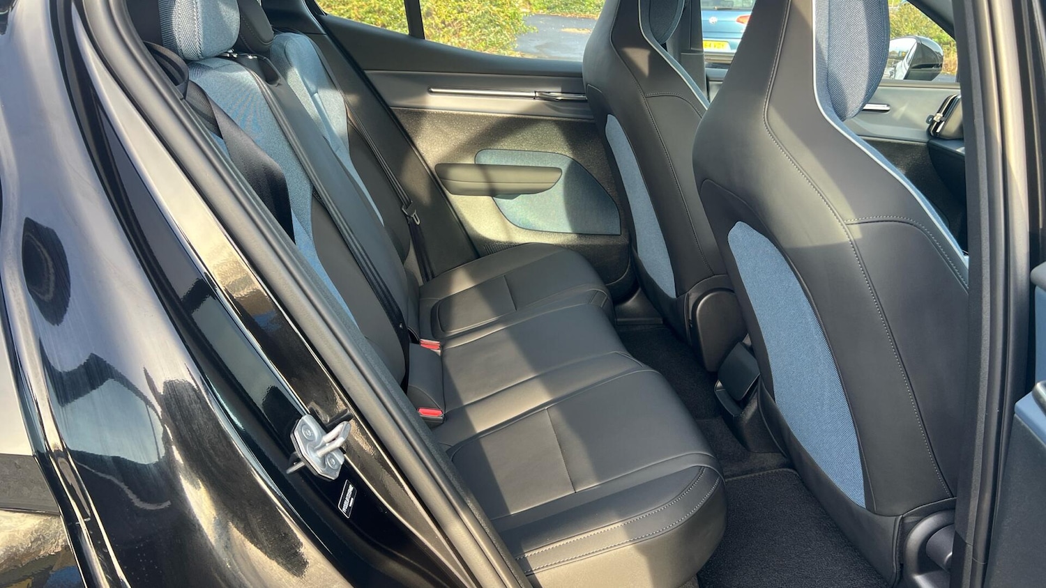 Used Volvo EX30 2025 for sale - 77330359: Photo 6