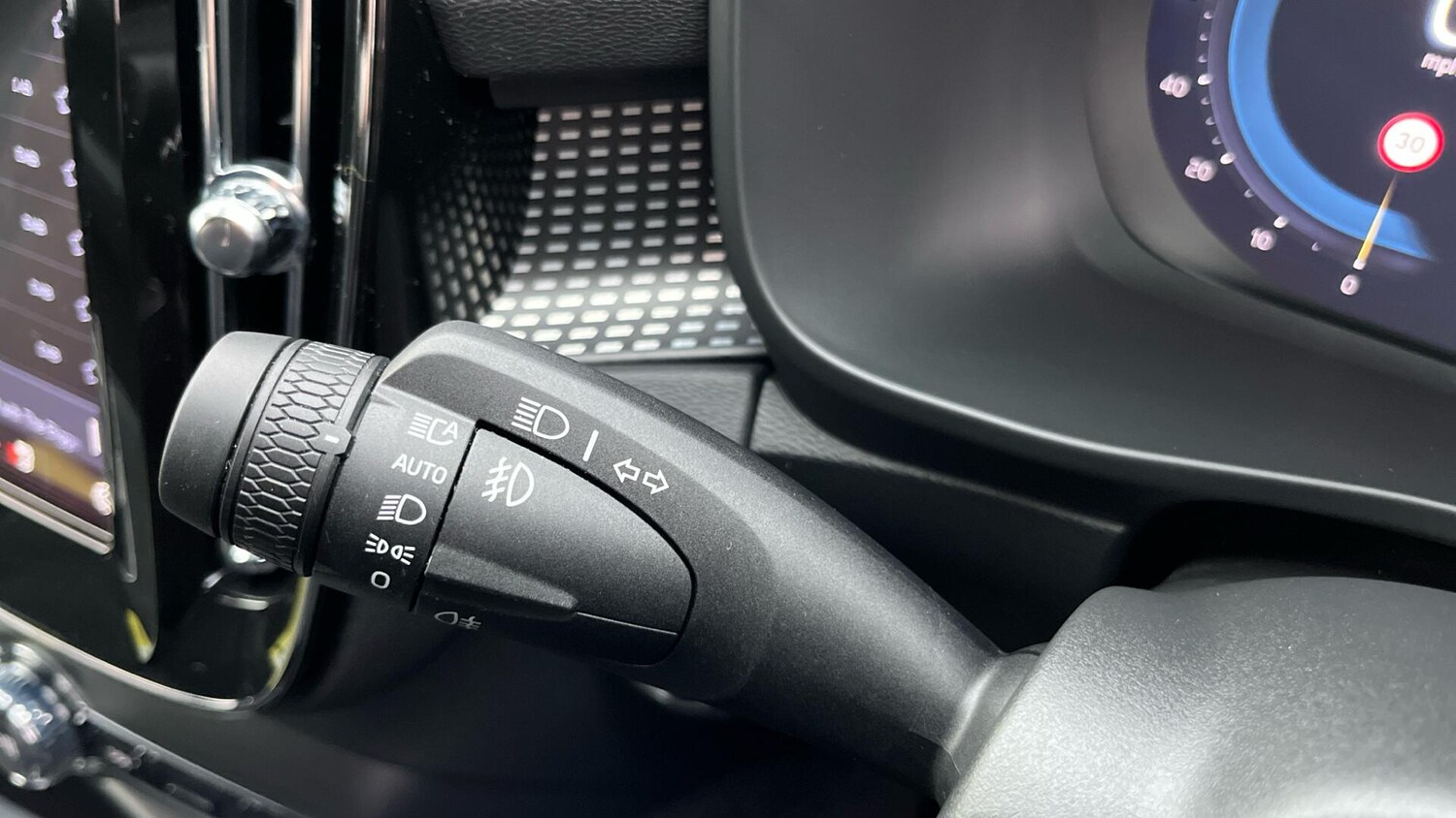 Used Volvo XC40 2025 for sale - 76887155: Photo 18