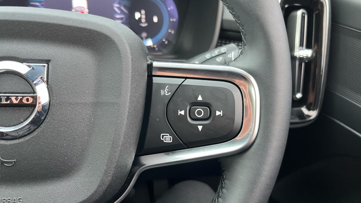 Used Volvo XC40 2025 for sale - 76887155: Photo 20