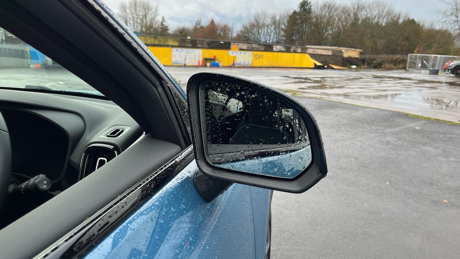 Used Volvo XC40 2025 for sale - 76887155: Photo 29