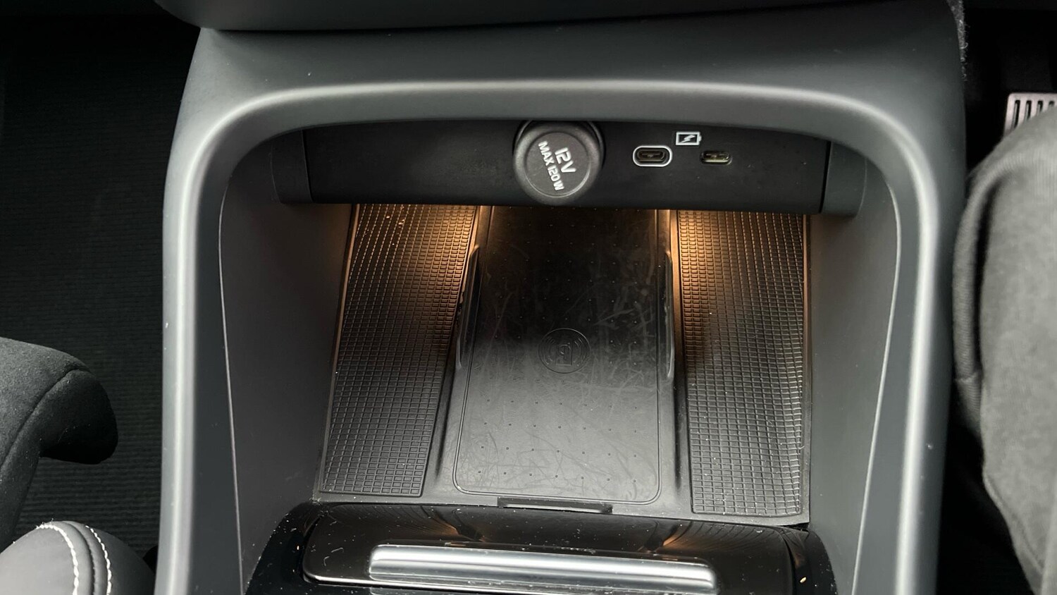 Used Volvo XC40 2025 for sale - 76887155: Photo 34