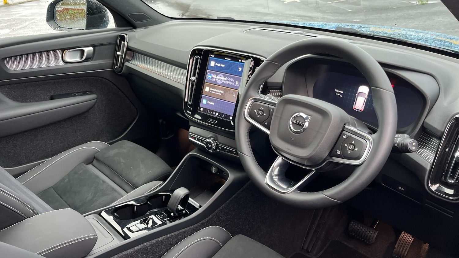 Used Volvo XC40 2025 for sale - 76887155: Photo 4